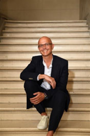 ボリス・プロヴォ 氏